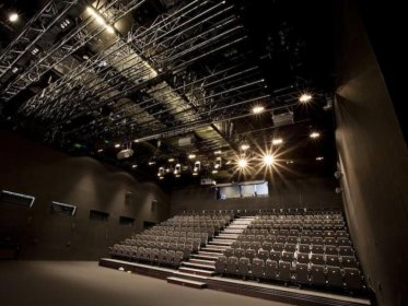 Across Borders: Theatre for Young Audience